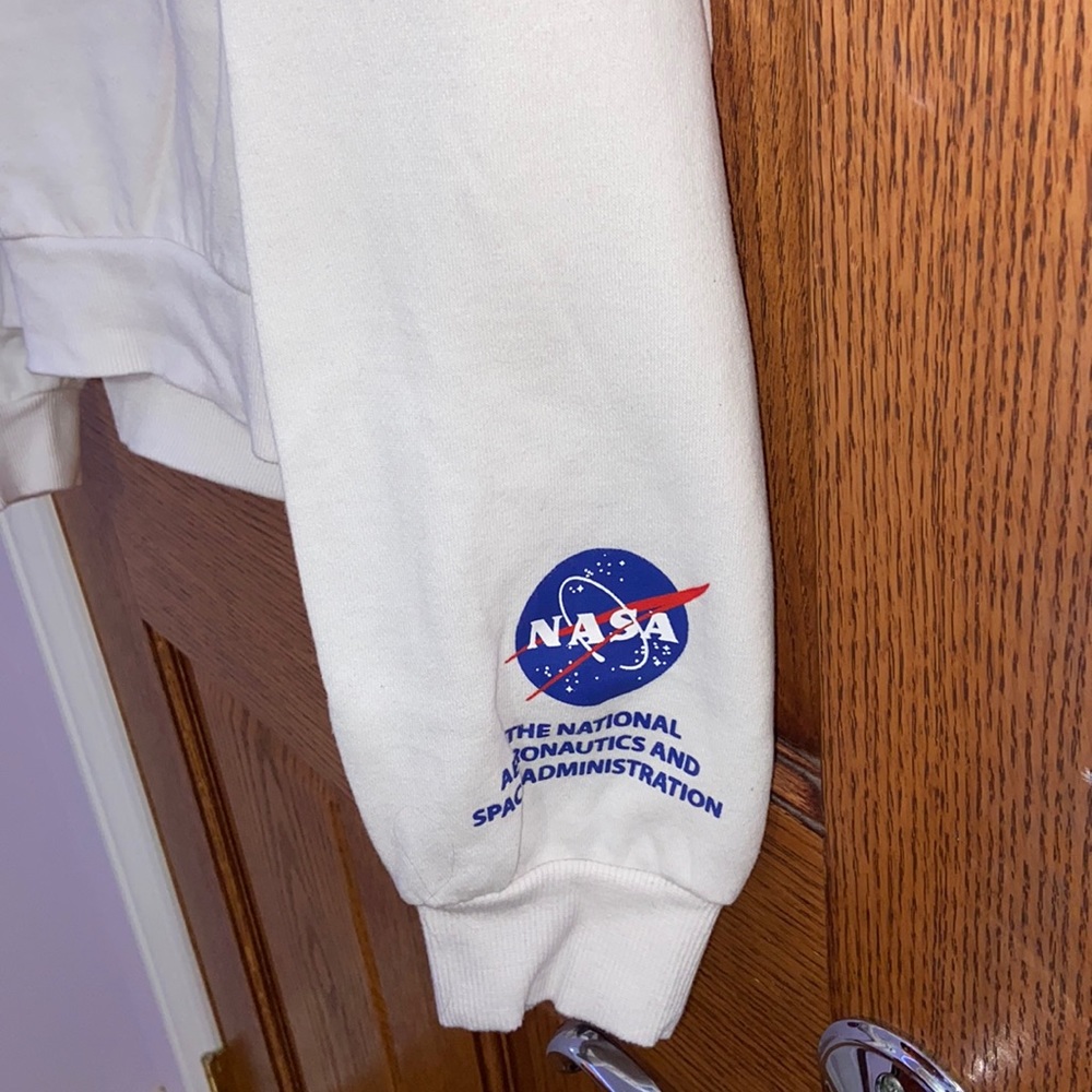 H&M NASA hoodie - Picture 2 of 3